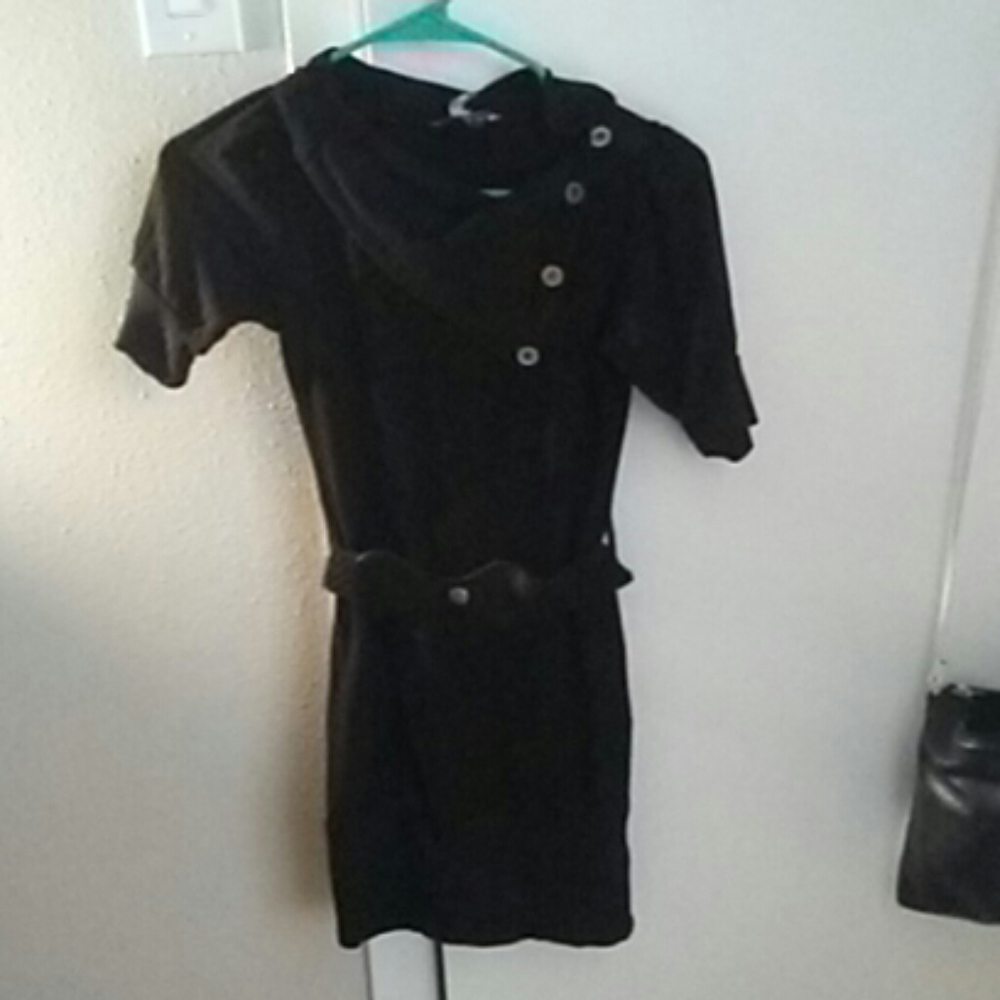 Dress - Picture 2 of 3